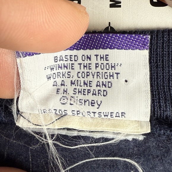 Disney Winnie the Pooh Embroidered Sweatshirt Made In USA Adult Medium Catalog - Picture 6 of 7